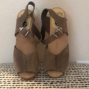 Wooden cute heels.